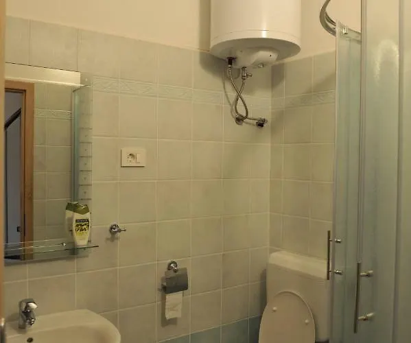 아파트 Apartmaji Kumar