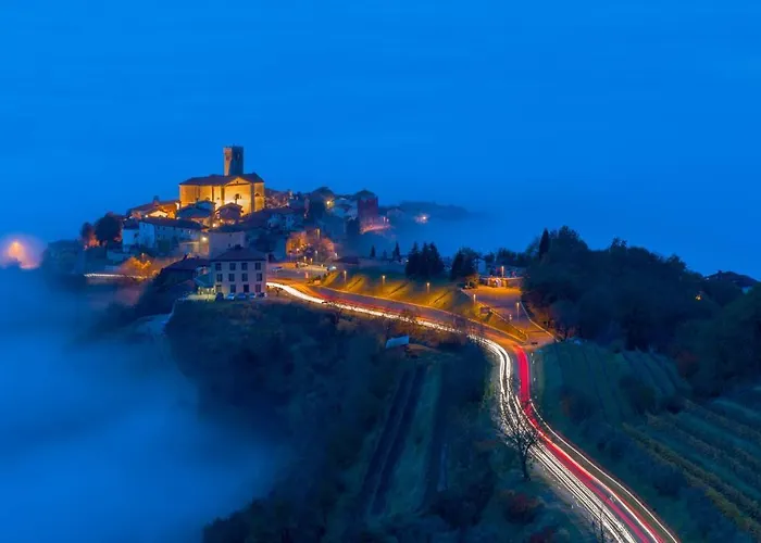 아파트 Apartmaji Kumar *